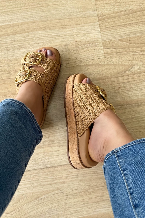 Sandália Flatform